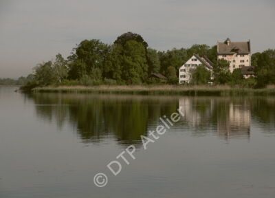 Postkarte «Schloss Greifensee» aus der Reihe «Stadt + Land»